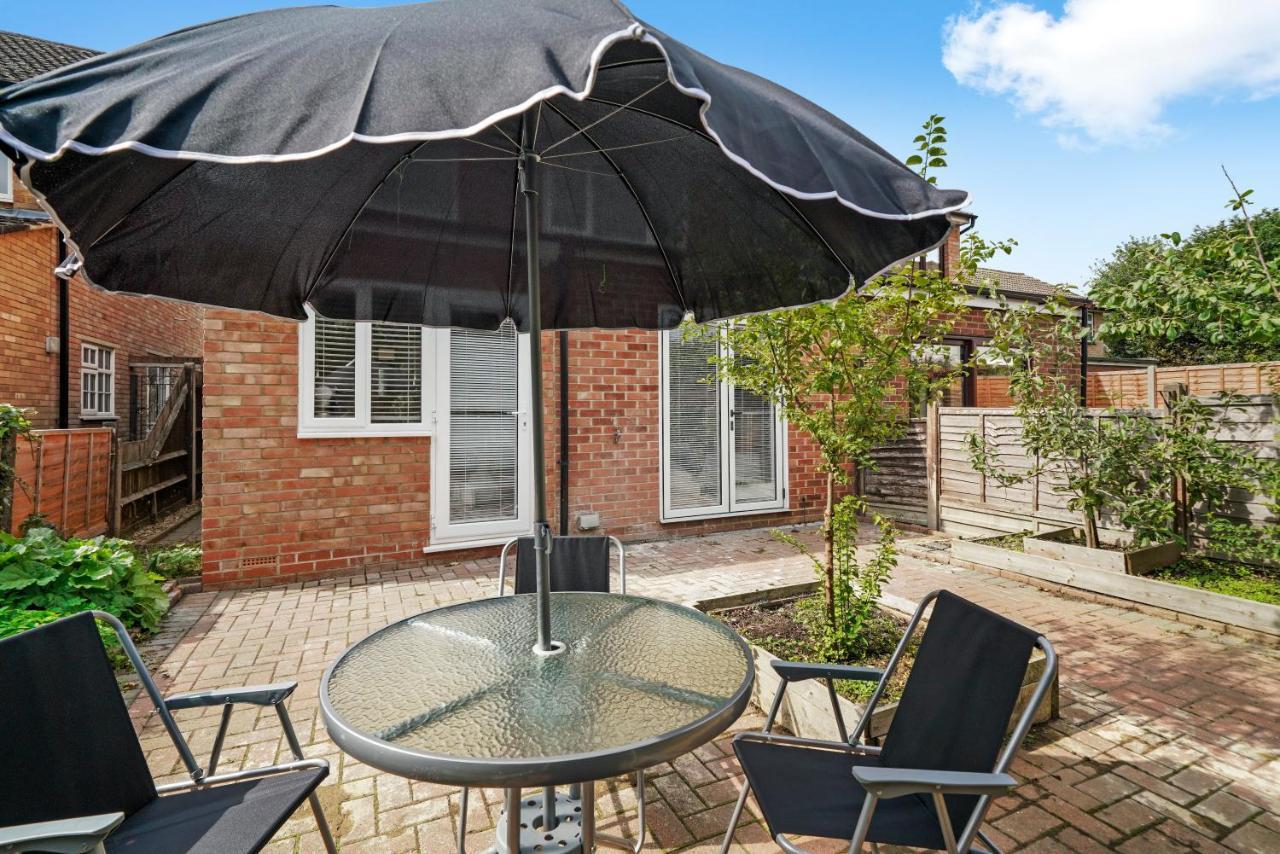 Boutique Heathrow Studio'S - Parking - Garden Apartment Harmondsworth Екстериор снимка
